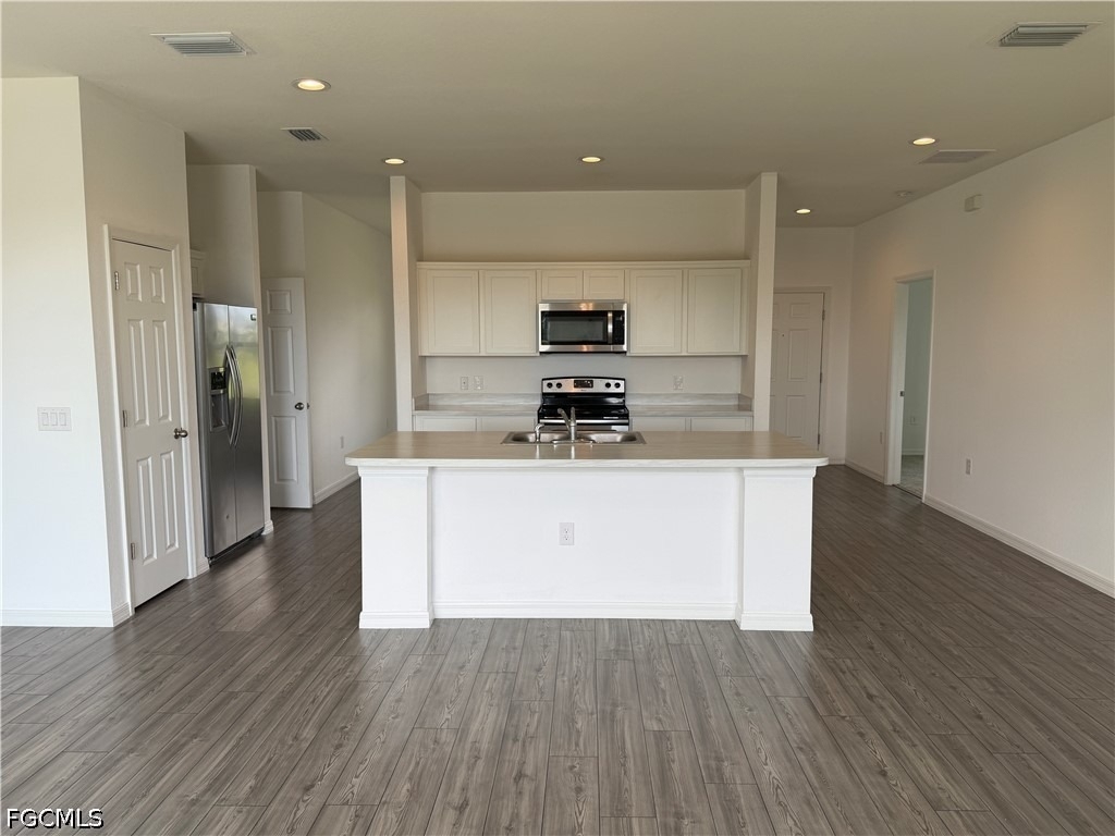 916 Nw 3rd Avenue - Photo 3