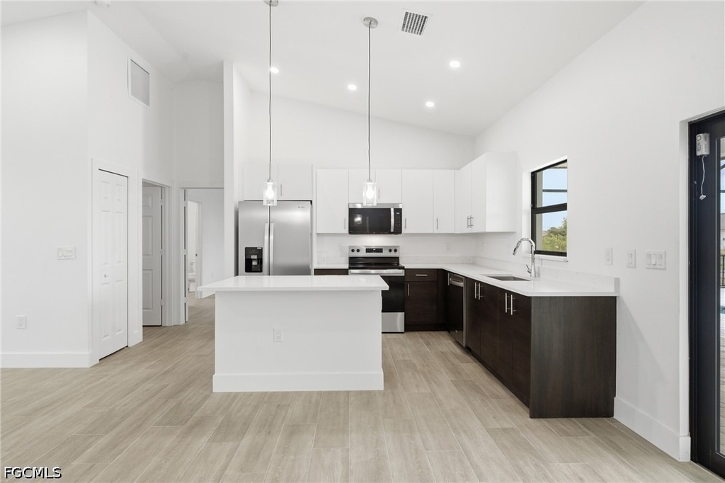 1431 Nw 17th Avenue - Photo 7