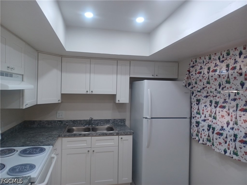 4911 York Street - Photo 5