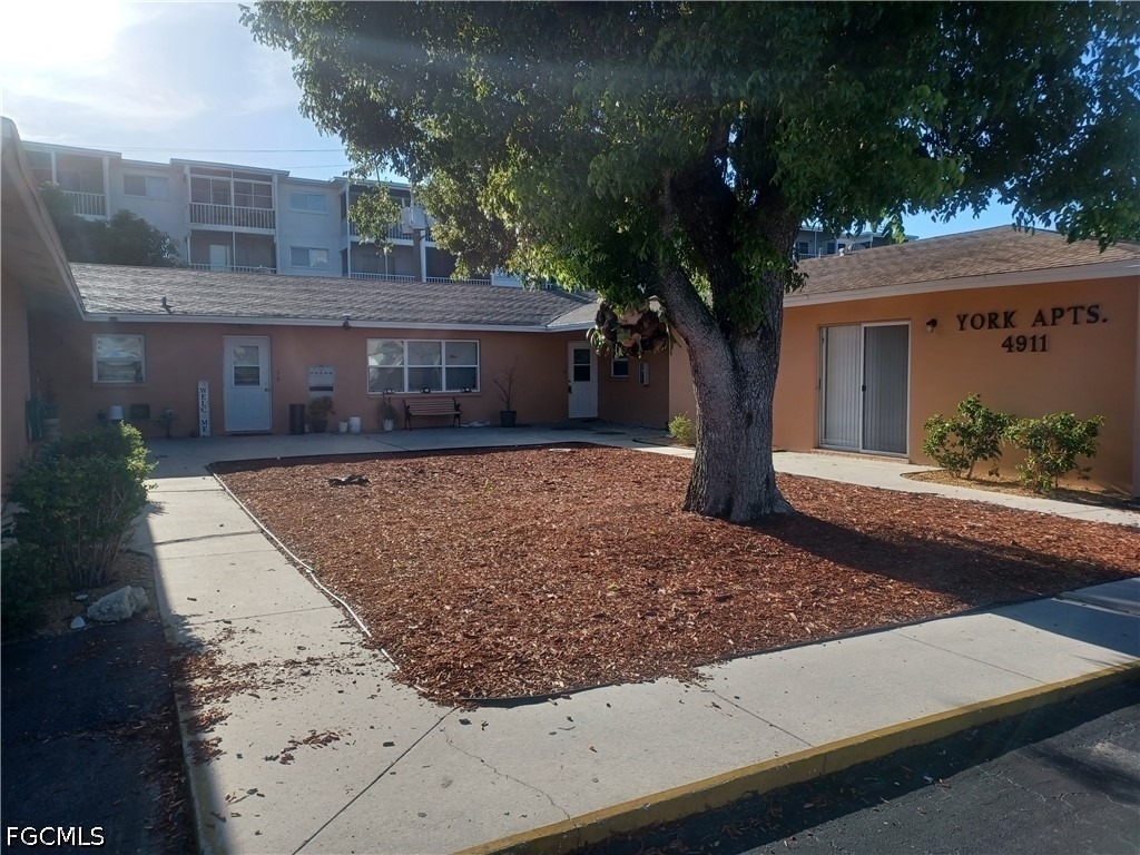 4911 York Street - Photo 1