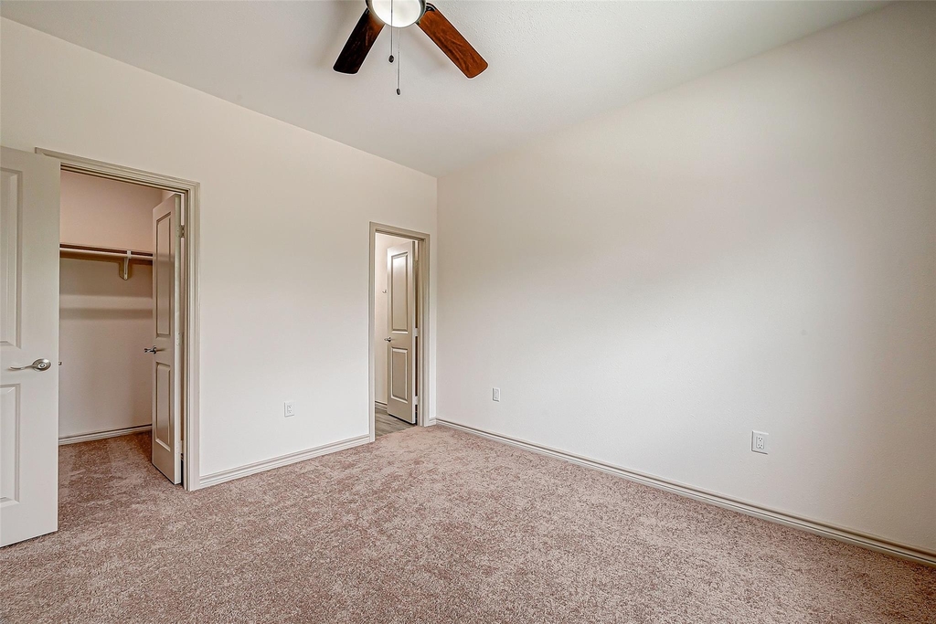 5530 Hirondel St - Photo 18