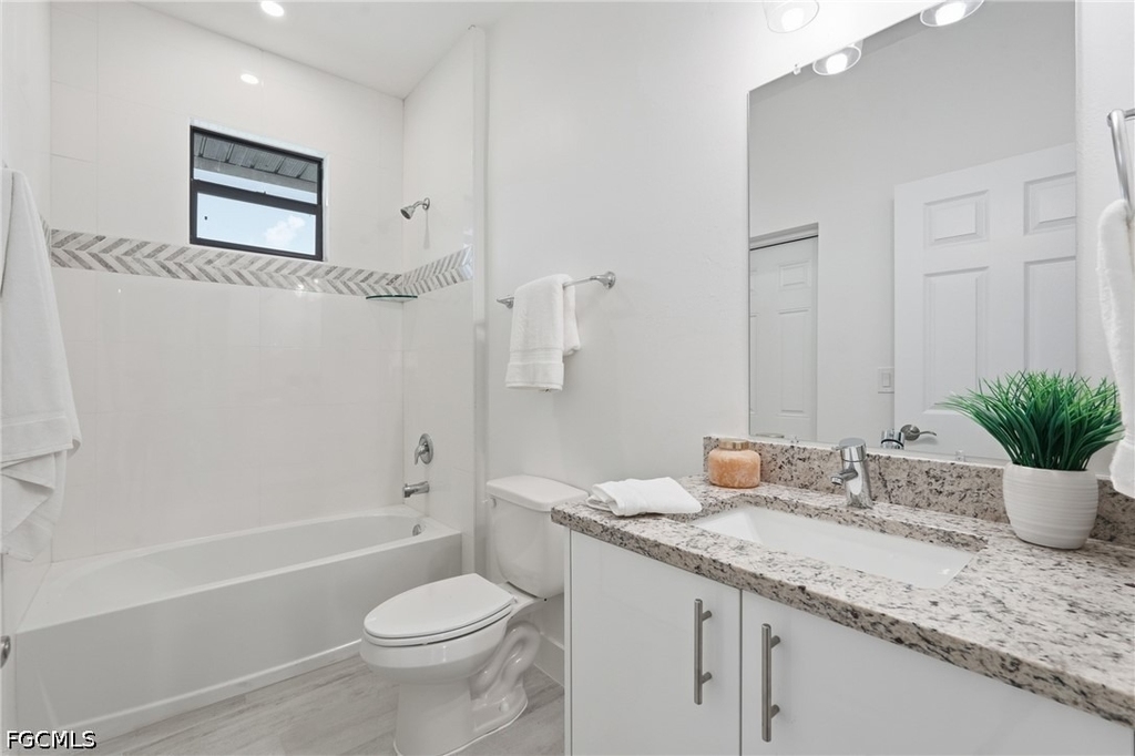 2210 Nw 9th Avenue - Photo 24