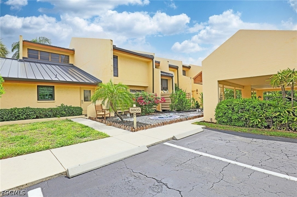 8805 Lateen Lane - Photo 2