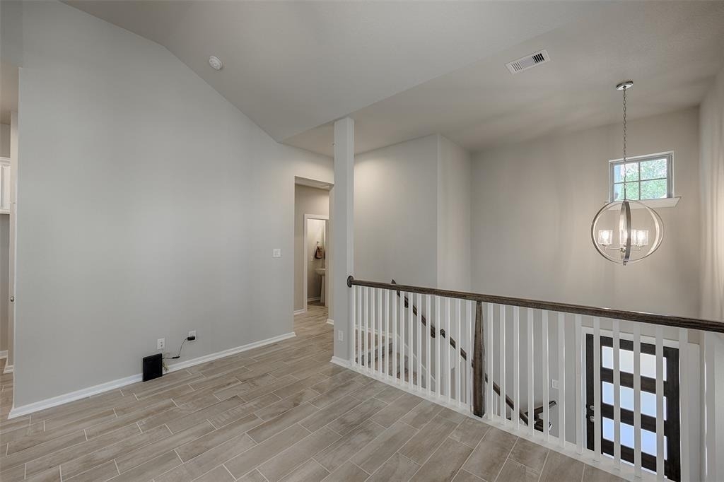 115 Handley Drive - Photo 10