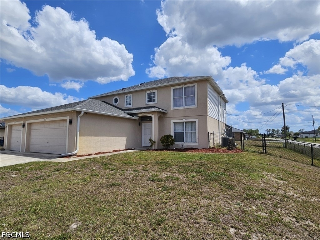 2412 King Avenue N - Photo 1