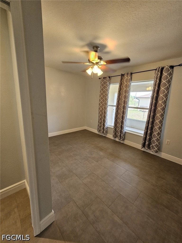 2412 King Avenue N - Photo 18