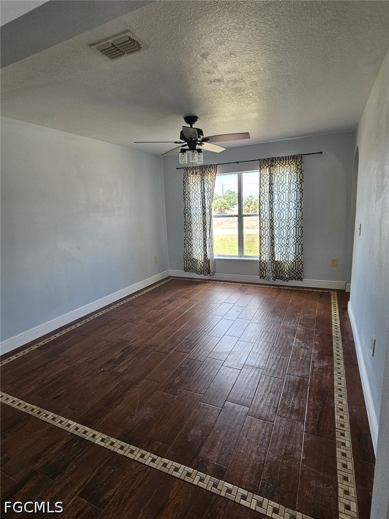 2412 King Avenue N - Photo 3