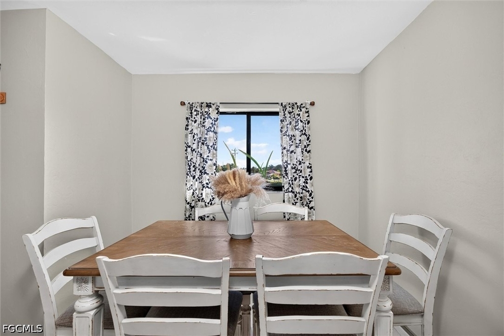 2221 E 5th Street - Photo 14