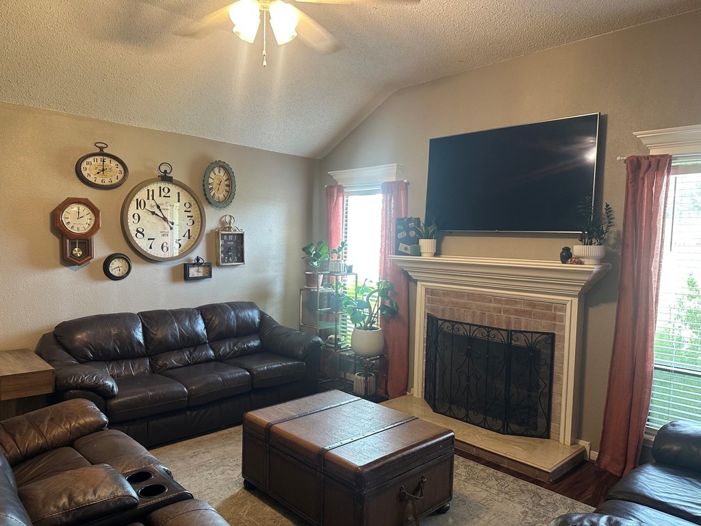 9 Alexander Court - Photo 1