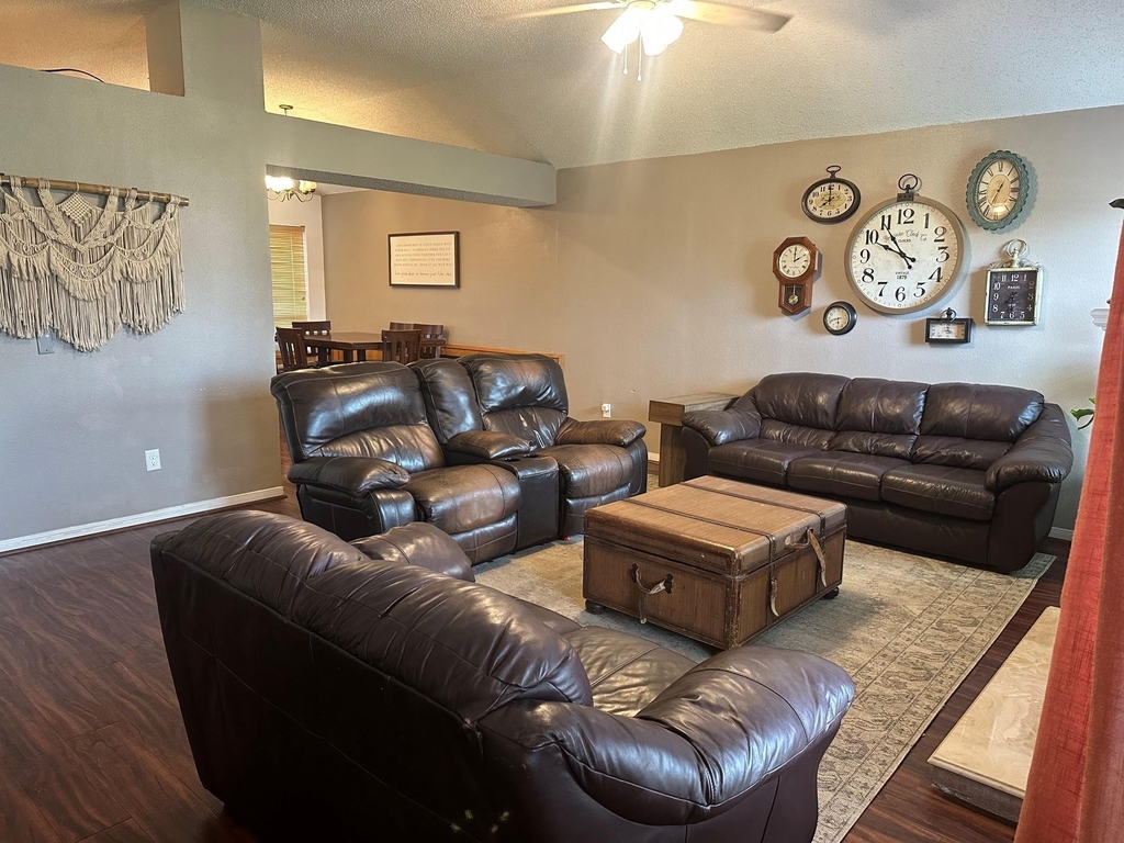9 Alexander Court - Photo 2