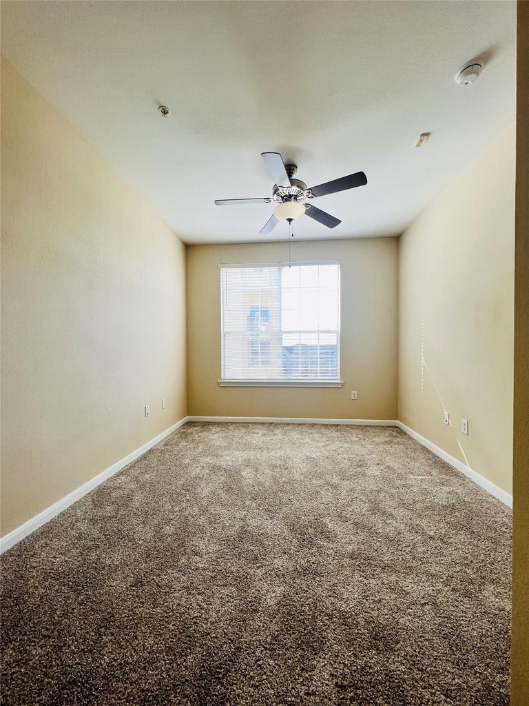 7575 Kirby Drive - Photo 9