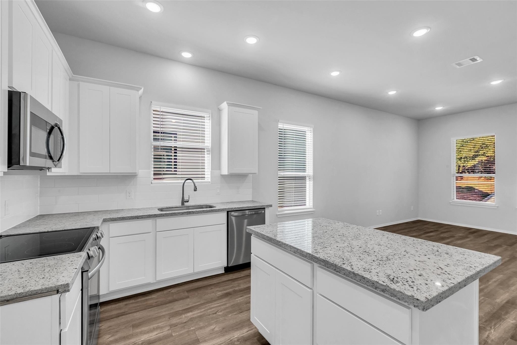 11964 Canal Street - Photo 10