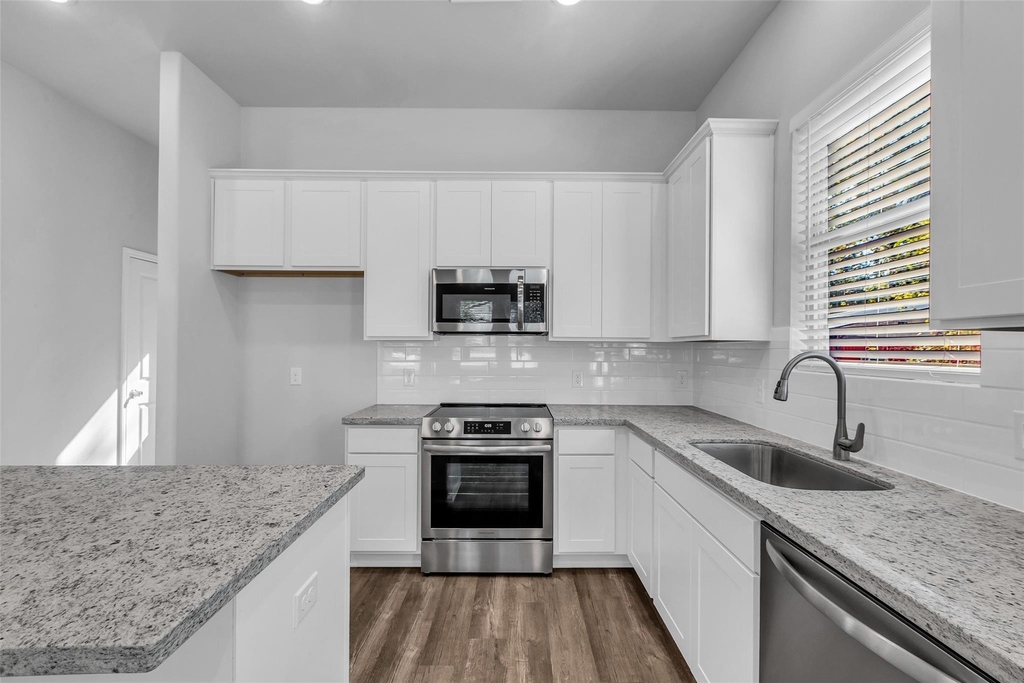 11964 Canal Street - Photo 11
