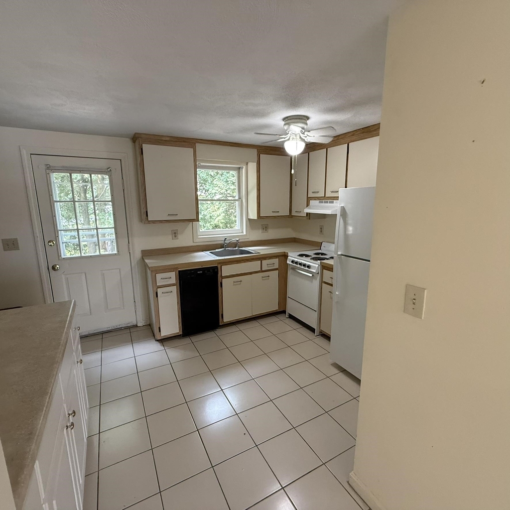 59 Stonegate - Photo 0