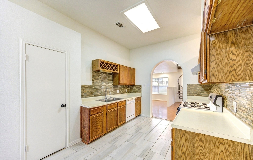 16830 Scenic Gardens Drive - Photo 17
