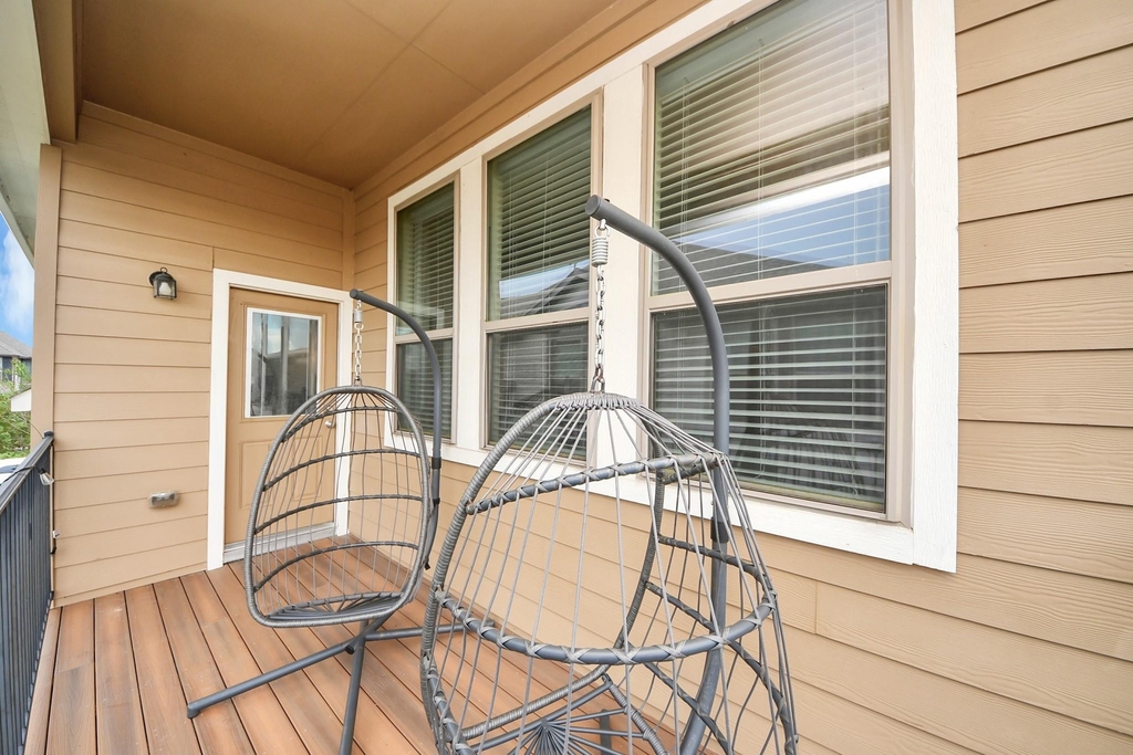 2539 Terrace Point Drive - Photo 32
