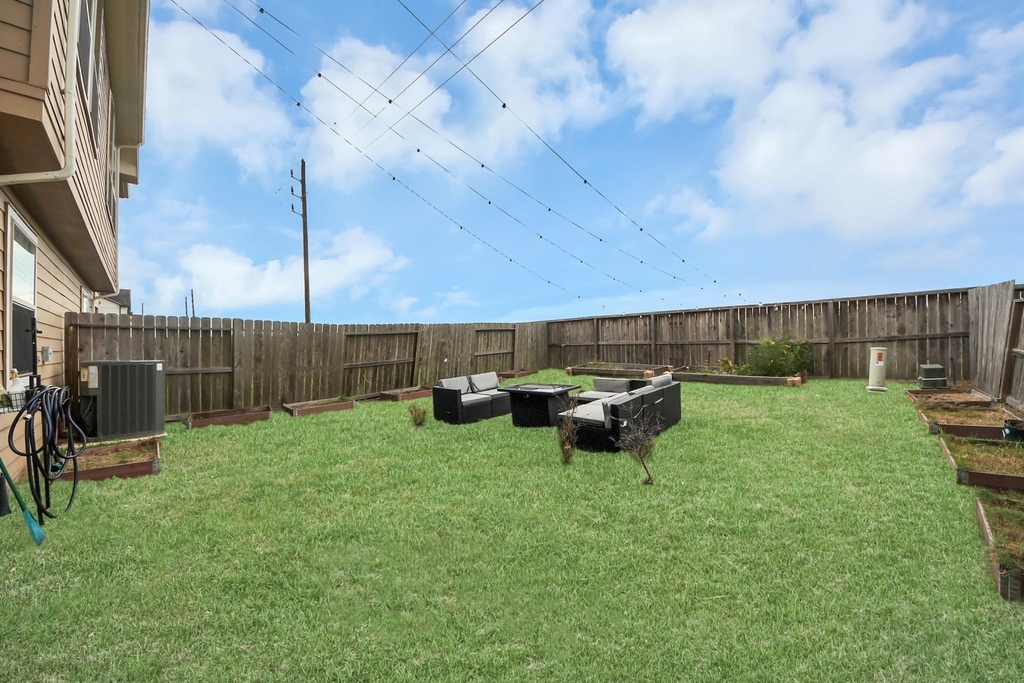 2539 Terrace Point Drive - Photo 35
