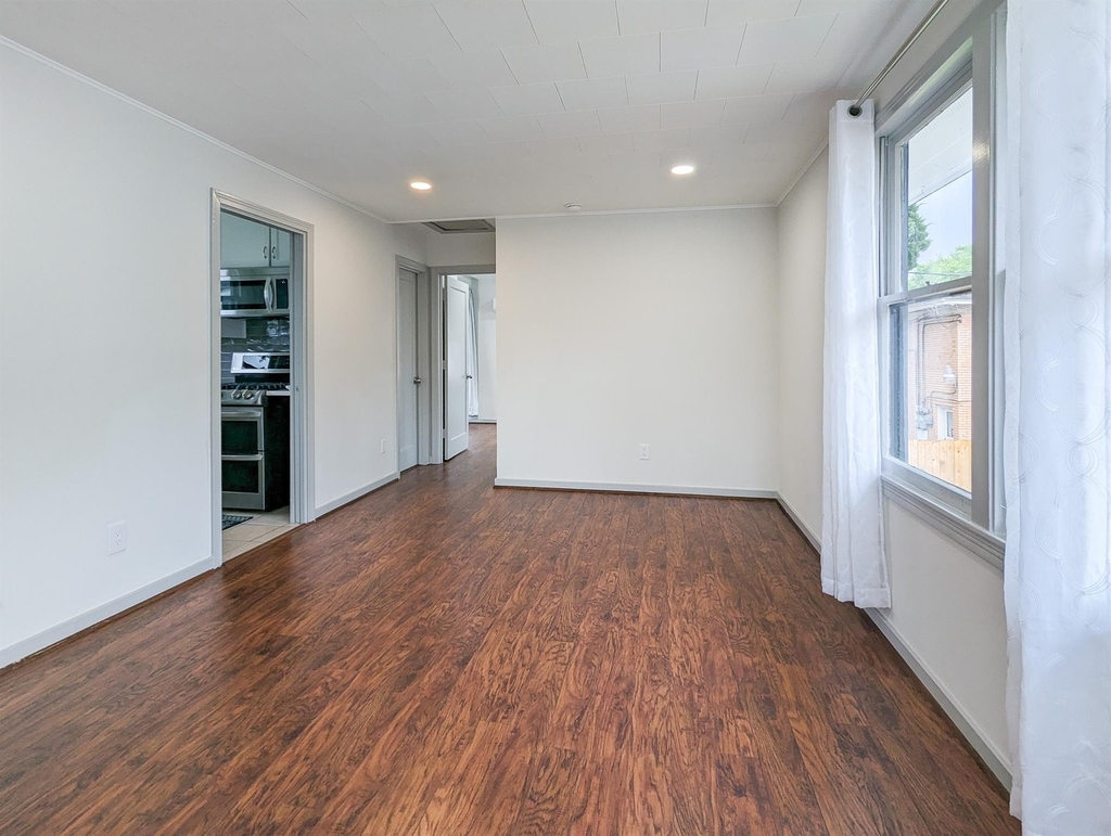 2306 Addison Road - Photo 11