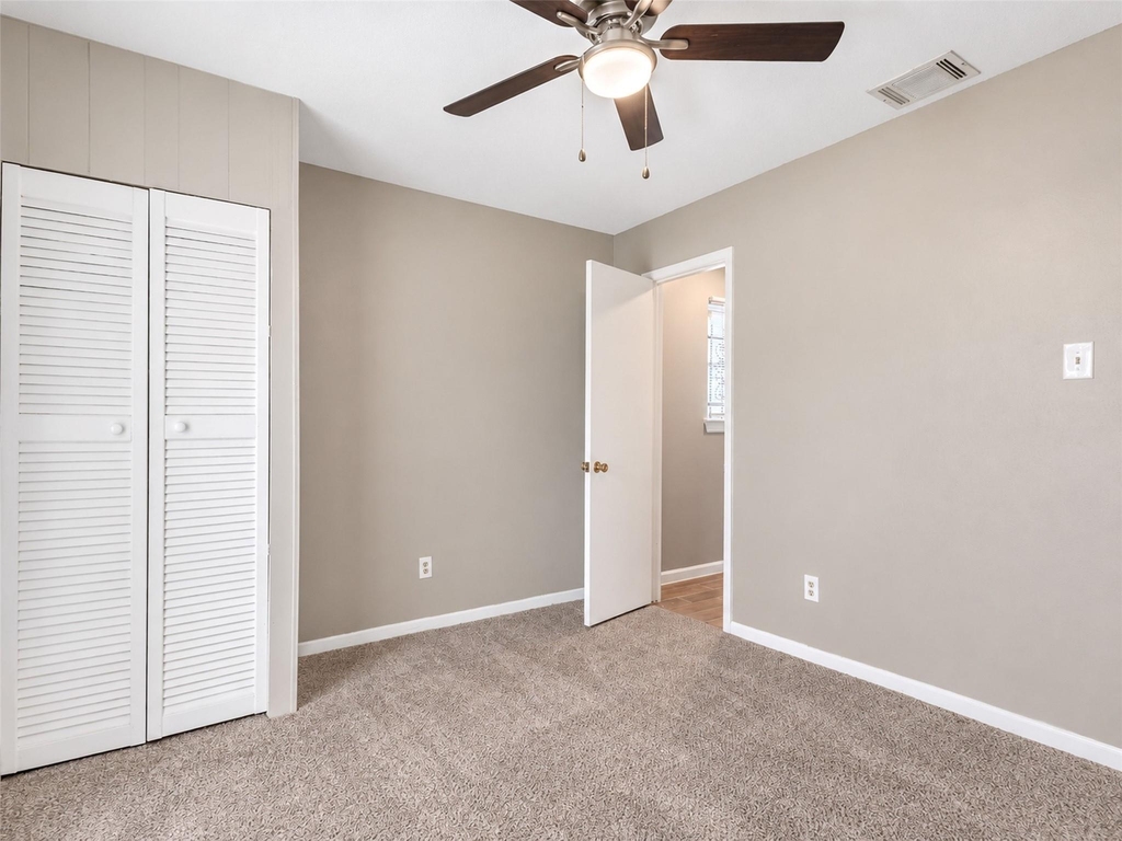 4223 Oak Shadows Drive - Photo 22