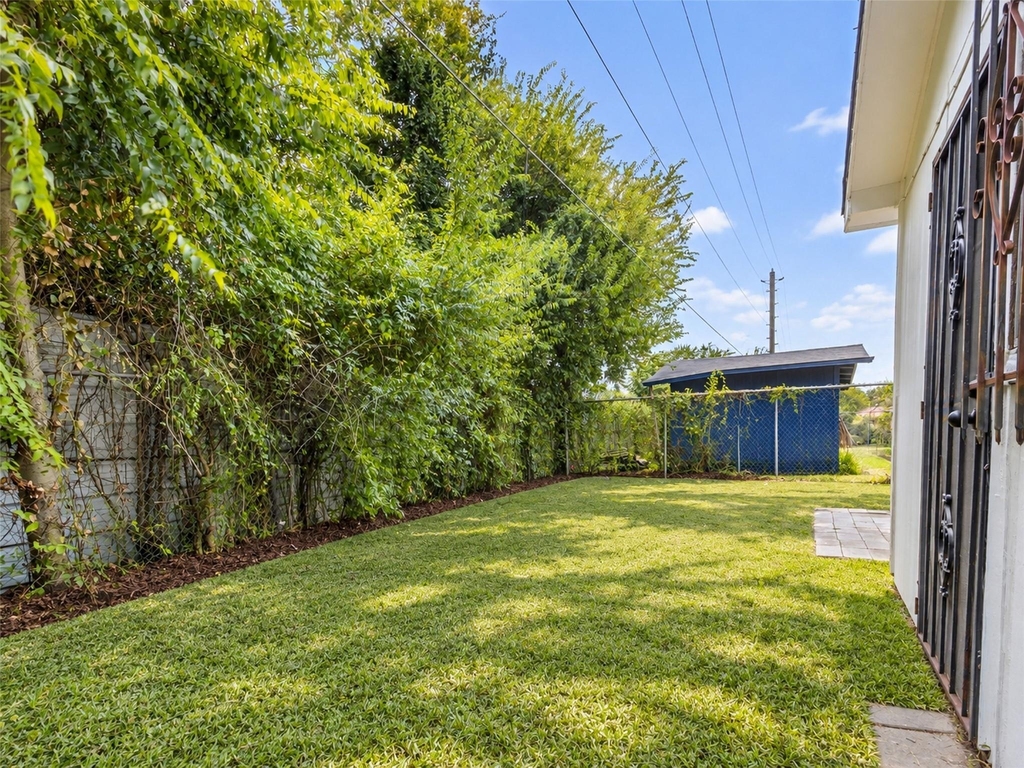4223 Oak Shadows Drive - Photo 36