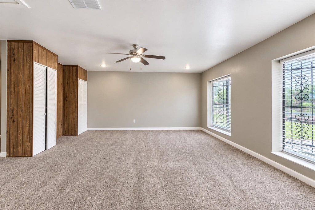 4223 Oak Shadows Drive - Photo 12