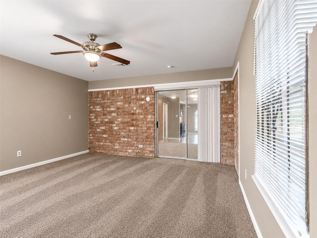 4223 Oak Shadows Drive - Photo 30