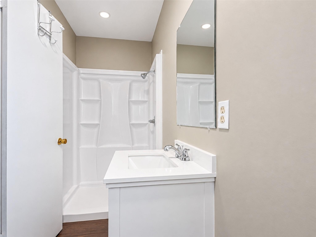 4223 Oak Shadows Drive - Photo 20