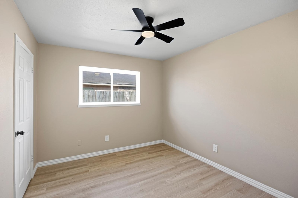 2207 Anthony Hay Lane - Photo 13