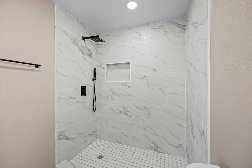2207 Anthony Hay Lane - Photo 7