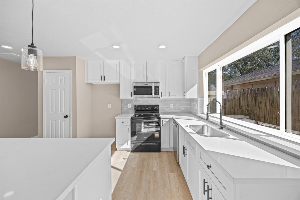 2207 Anthony Hay Lane - Photo 4