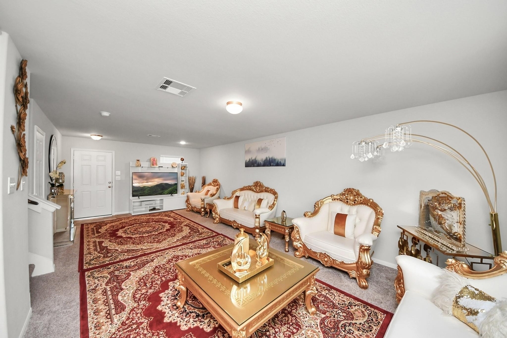 2927 Silverhorn Lane - Photo 13
