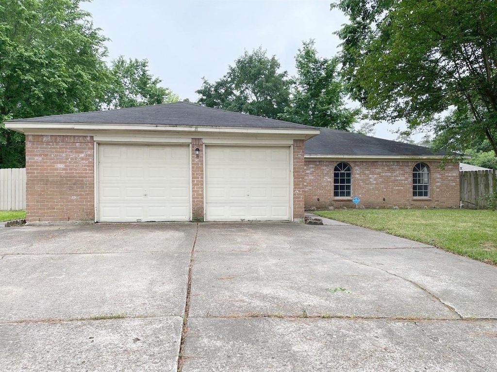 23907 Pea Ridge - Photo 0