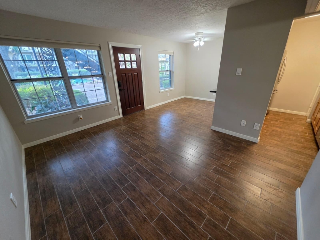 3224 Timmons Lane - Photo 4