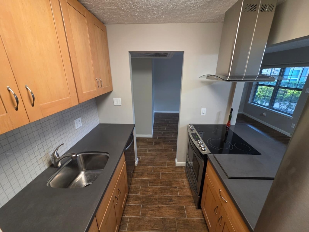 3224 Timmons Lane - Photo 8