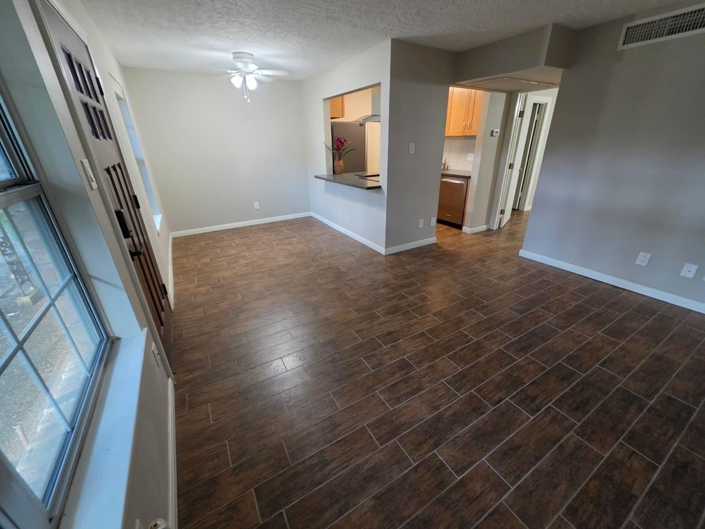 3224 Timmons Lane - Photo 5