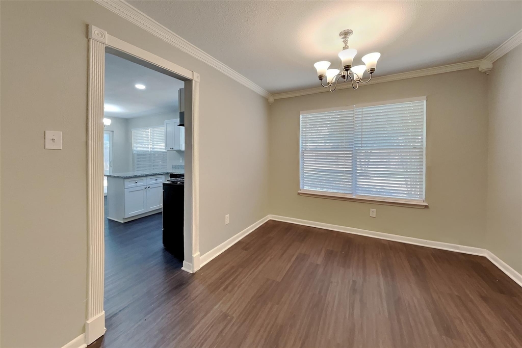 5602 Sage Manor Drive - Photo 6