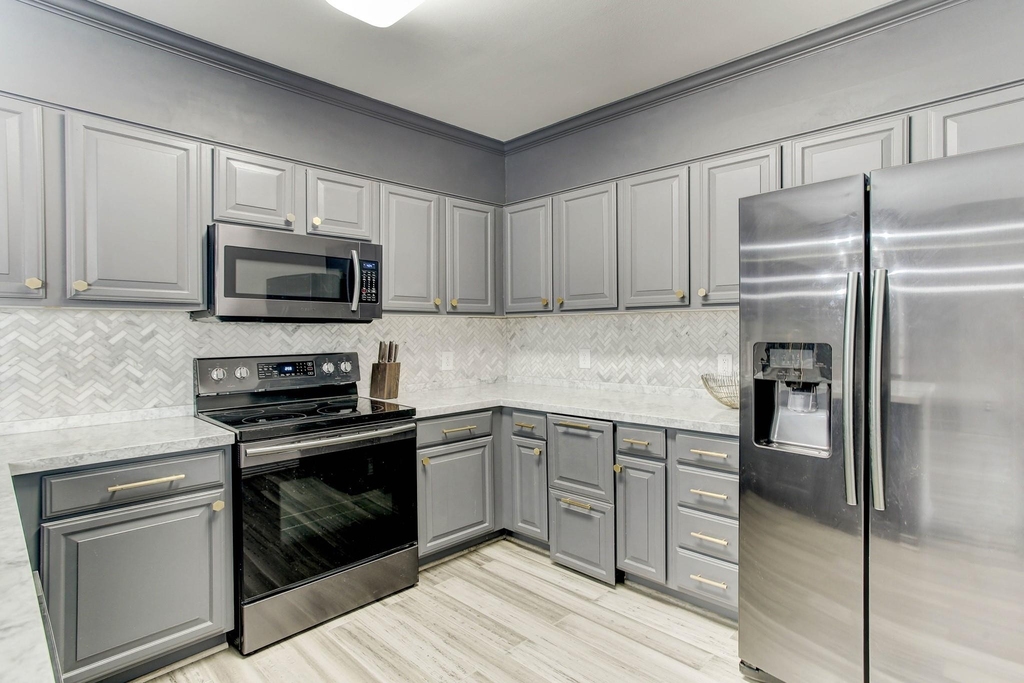 2111 Welch Street - Photo 4