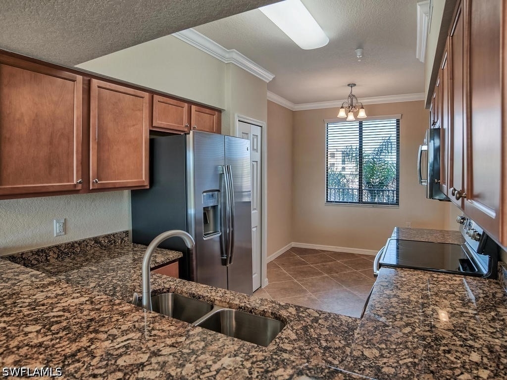 9731 Acqua Court - Photo 6