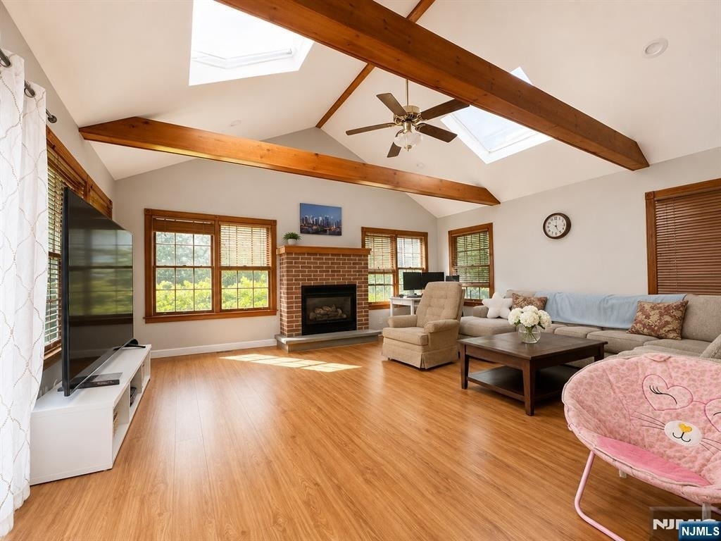 286 Mckinley - Photo 4
