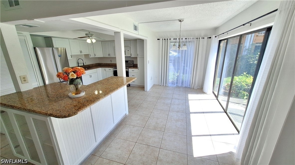 406 Meadowlark Lane - Photo 9