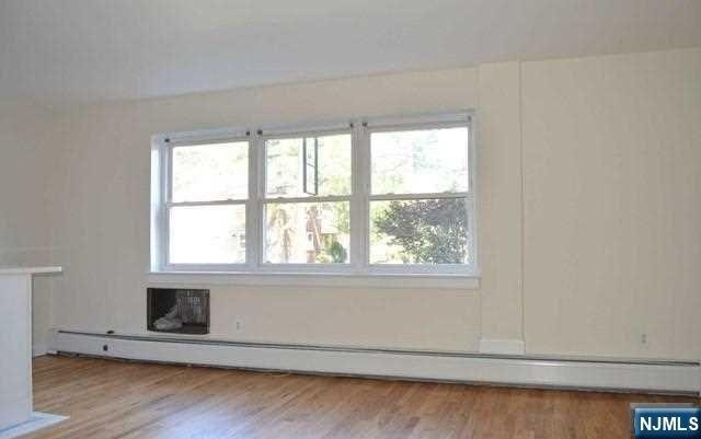 2200 Center - Photo 3