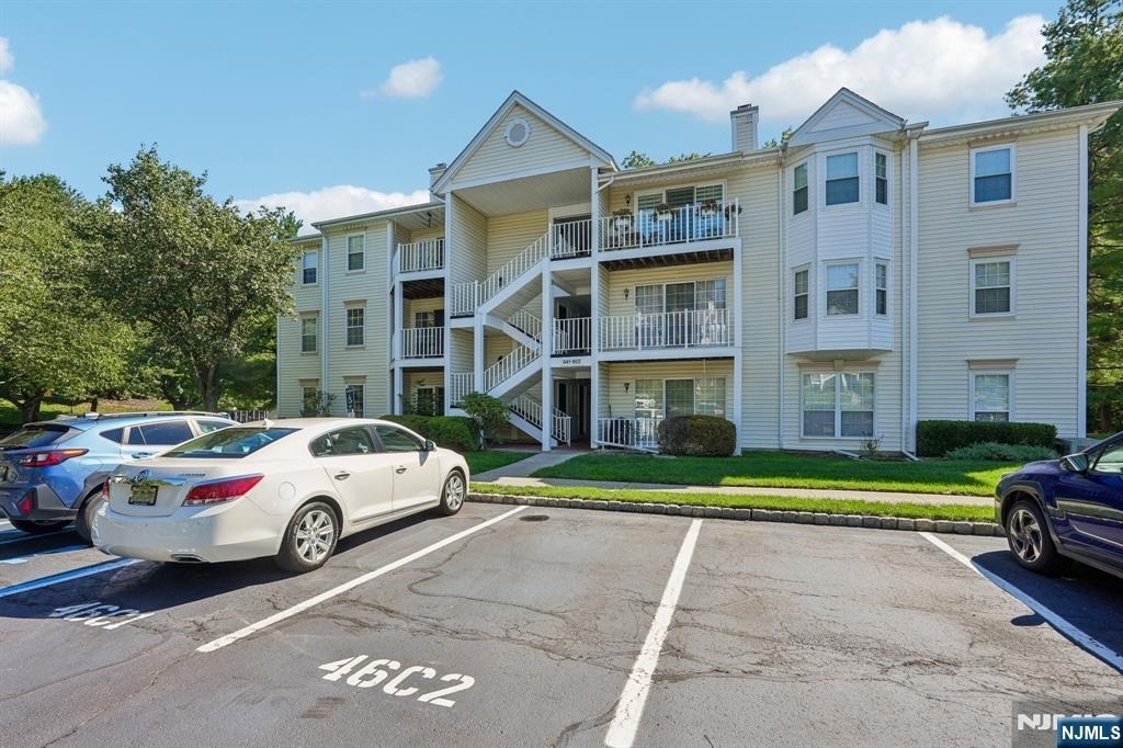 945 Juniper - Photo 1