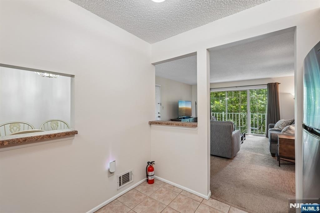 945 Juniper - Photo 16