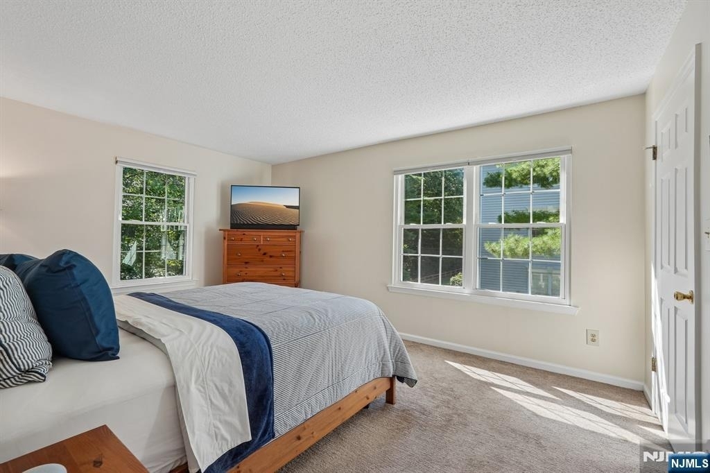 945 Juniper - Photo 22