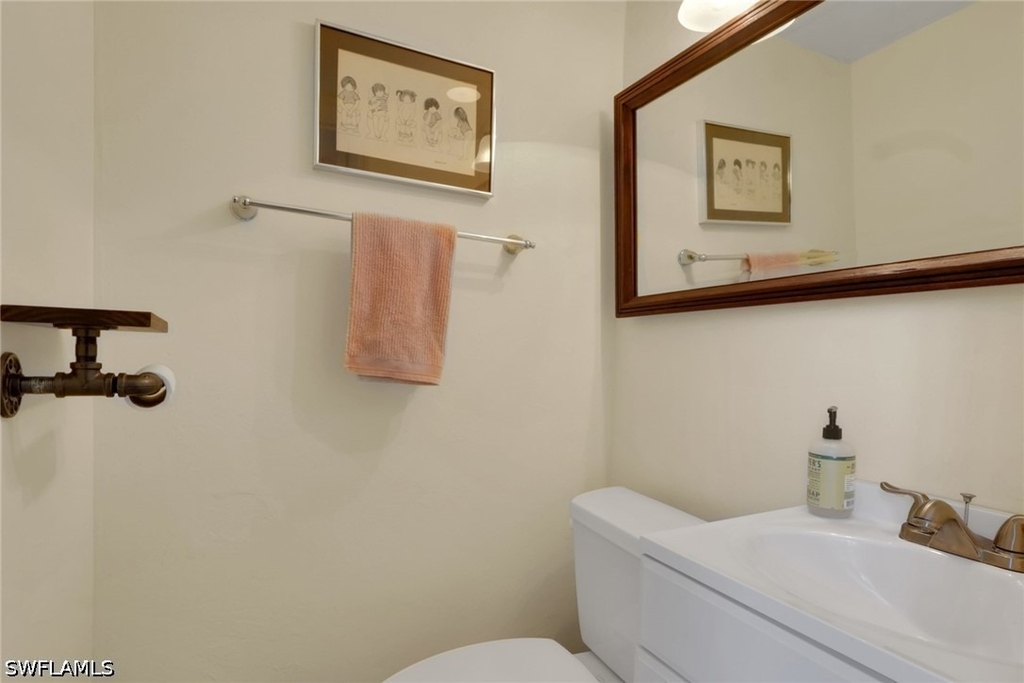 1400 Blue Point Avenue - Photo 13