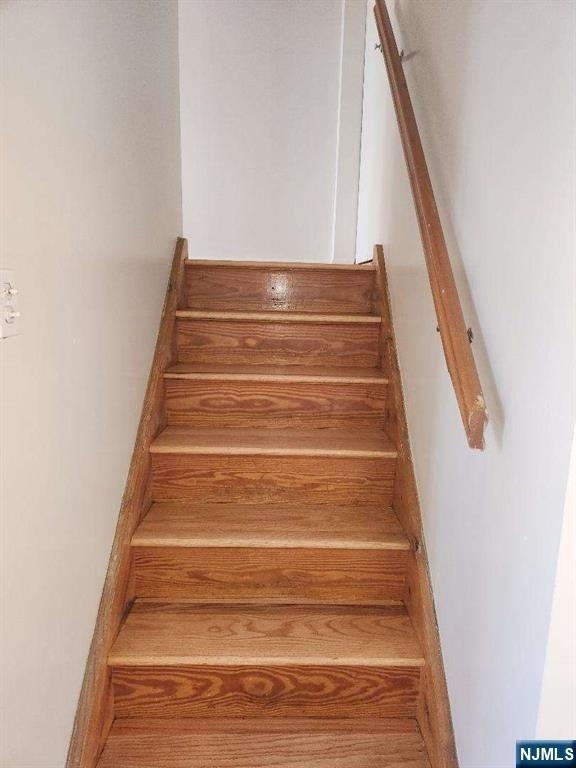 840 River - Photo 8