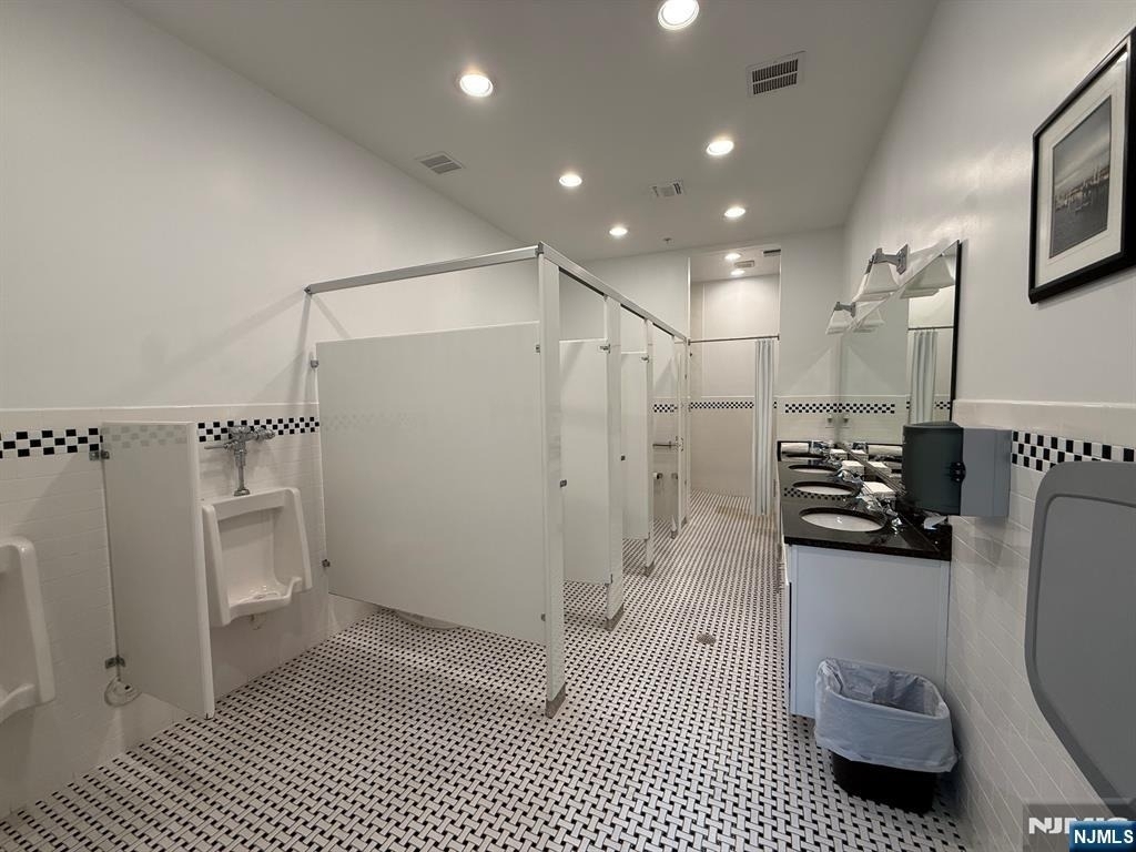 1206 Whitney - Photo 41
