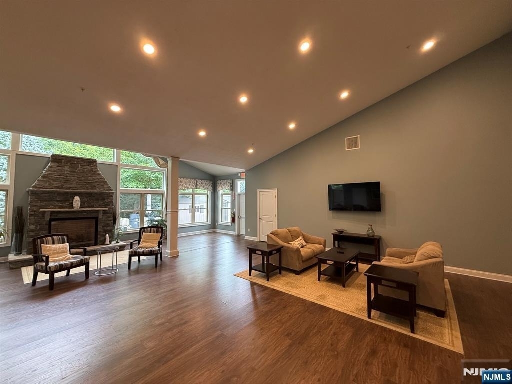 1206 Whitney - Photo 35