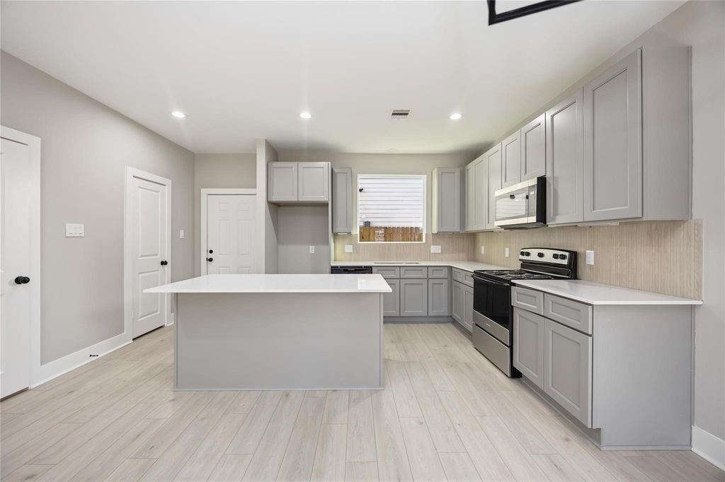 5827 Polly Unit B Street - Photo 3