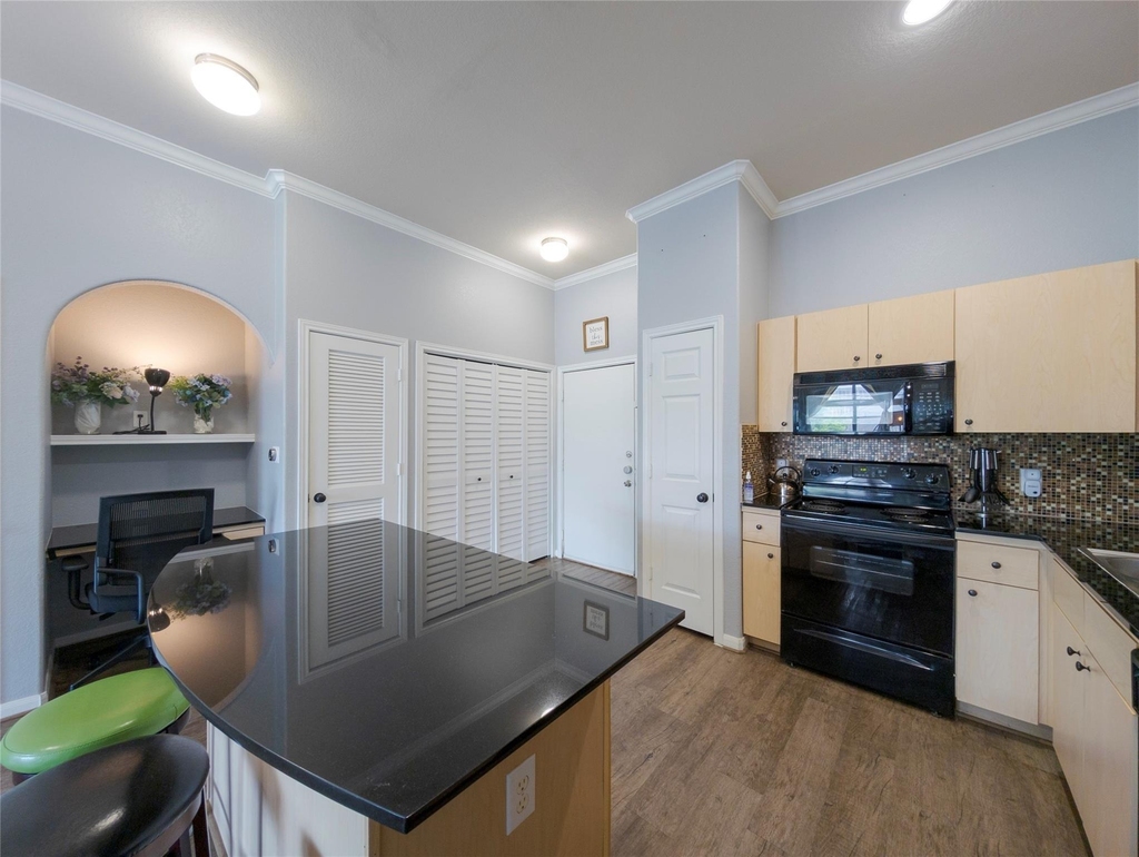 1441 East Street - Photo 9